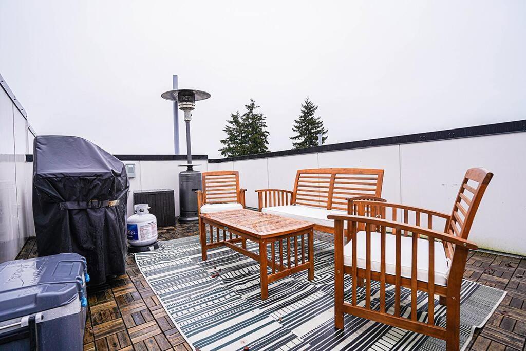 Modern Home, Rooftop View, 3 Block Beacon Station Seattle Exterior photo