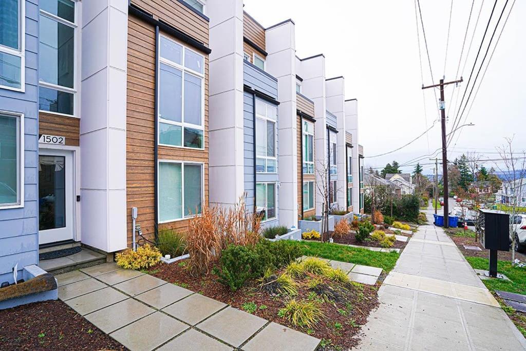 Modern Home, Rooftop View, 3 Block Beacon Station Seattle Exterior photo